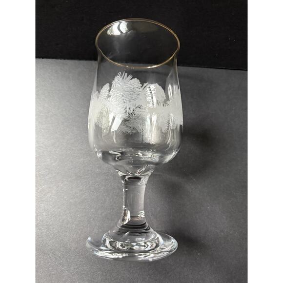 Libbey Vtg. Water Goblet Wine Glasses Embossed Pinecone Bough Tulip Shape (4) - Picture 4 of 7